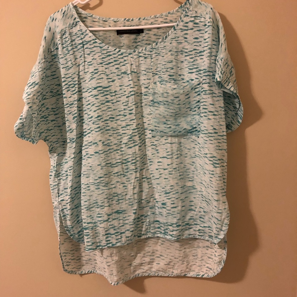 Calvin Klein high low boxy top